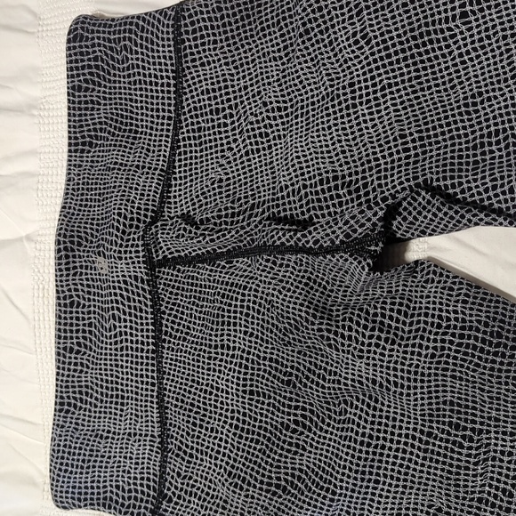 Lululemon leggings - Picture 3 of 3